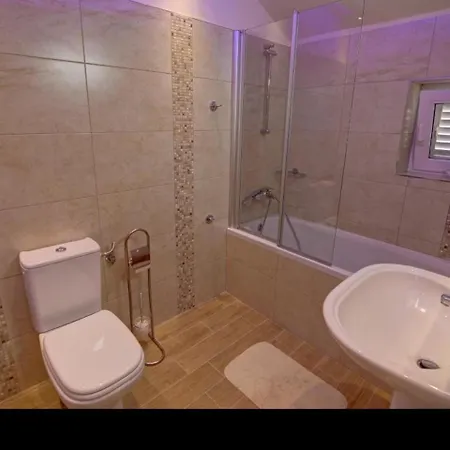 Διαμέρισμα Simply The Best-three Bedroom With Terrace And Sea View